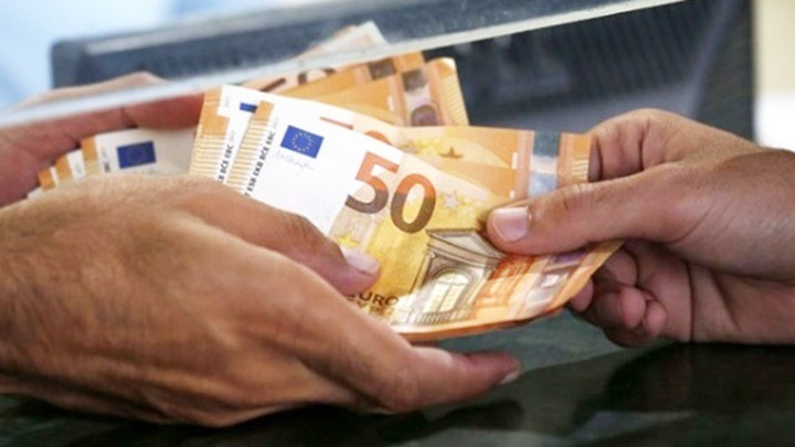 Αυξήθηκαν κατά 1,6 δισ. ευρώ οι καταθέσεις τον Απρίλιο