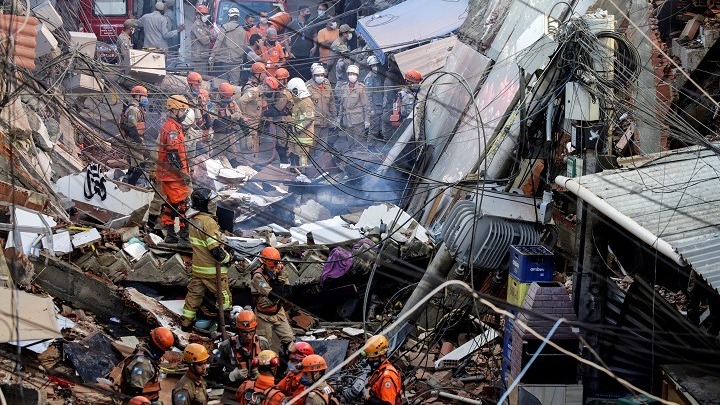 Βραζιλία: Δύο νεκροί μετά την κατάρρευση κτιρίου σε γειτονιά του Ρίο