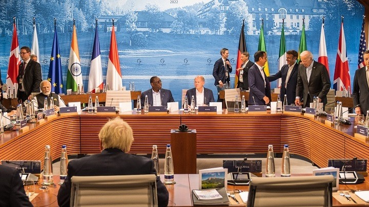Γερμανία-σύνοδος G7: Η Γαλλία καλεί τις πετρελαιοπαραγωγές χώρες να παράγουν περισσότερο, τάσσεται υπέρ της διαφοροποίησης των πηγών εφοδιασμού ώστε να περιλάβουν το Ιράν και τη Βενεζουέλα