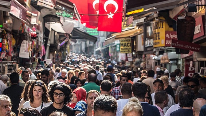 Τουρκία: Οδηγός λεωφορείου αρνείται να κάνει στάση για να προσευχηθεί επιβάτης και η συζήτηση για τον κοσμικό χαρακτήρα του τουρκικού κράτους… ξαναφουντώνει