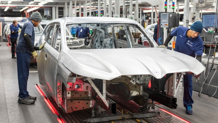 Το γκρουπ BMW σχεδιάζει την προμήθεια αλουμινίου από βιώσιμη παραγωγή στον Καναδά από το 2024